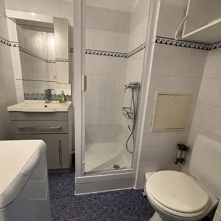 - 4 Pers. à 2 Min De La - Fr-1-239-1164 *